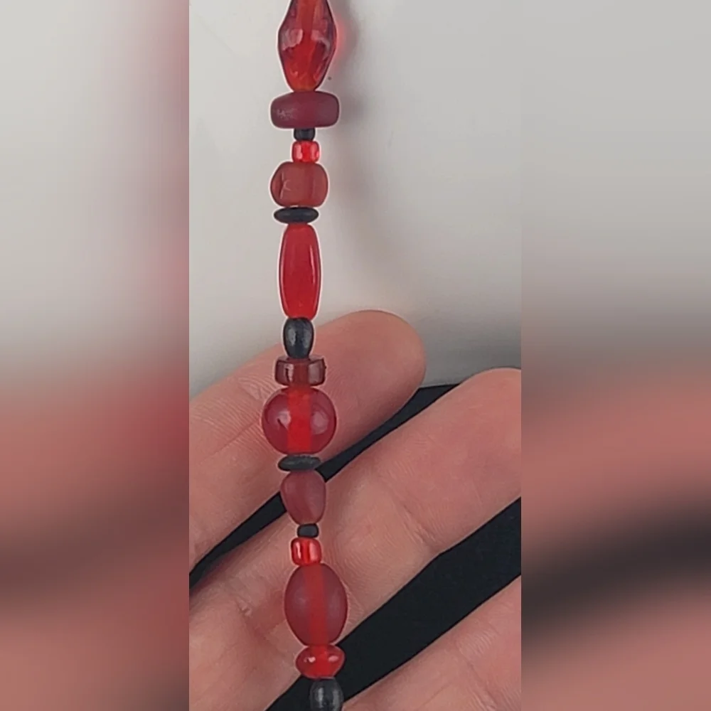 Vintage Red Glass & Wooden Beaded Necklace Single Stand-Stretchy